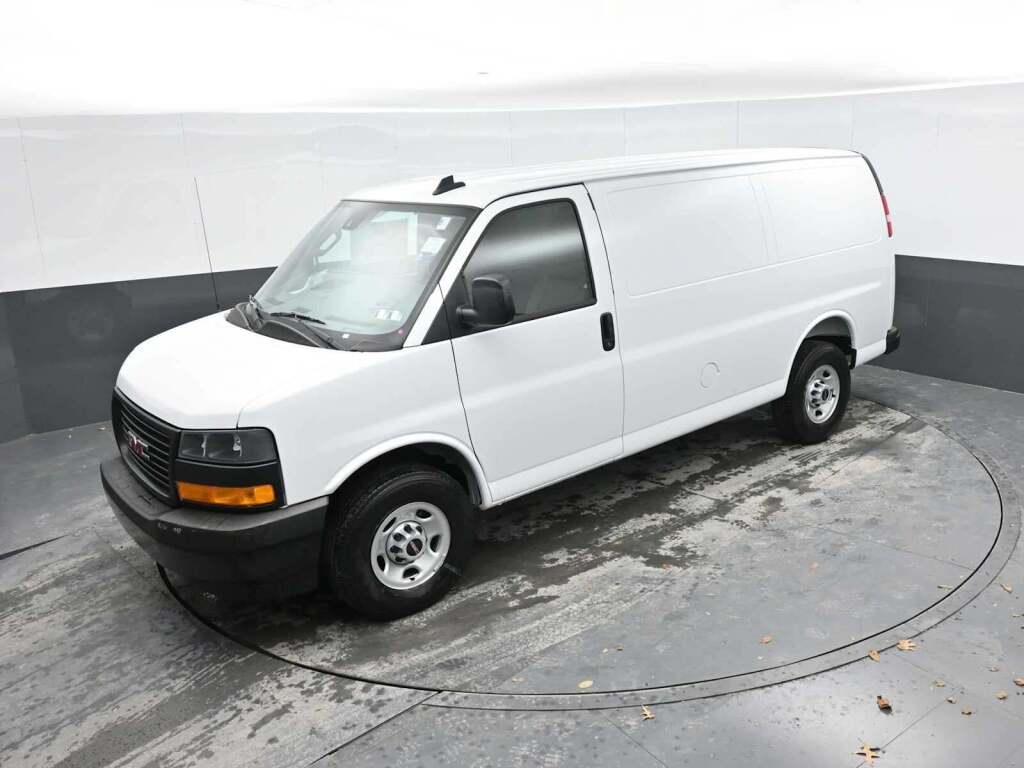 2025 GMC Savana Cargo RWD 2500 Regular Wheelbase Work Van