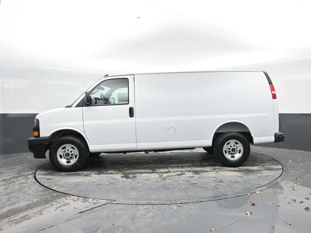 2025 GMC Savana Cargo RWD 2500 Regular Wheelbase Work Van