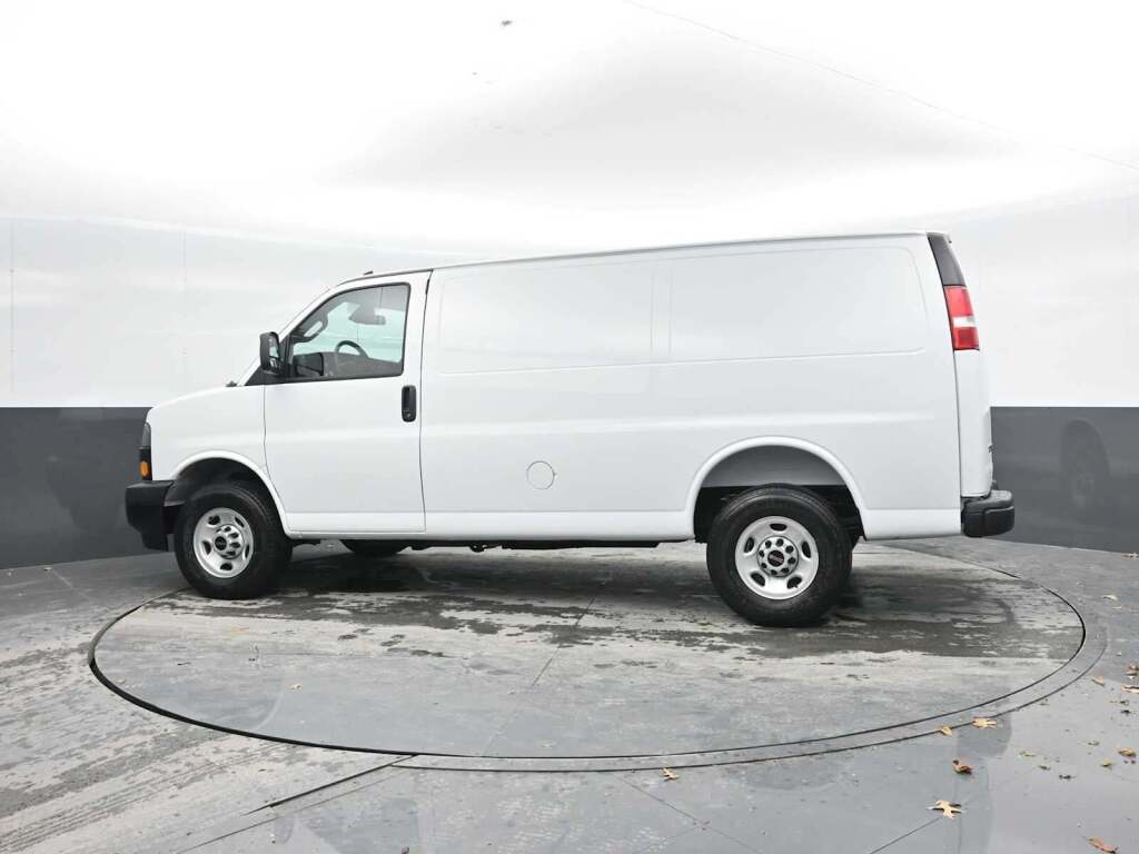 2025 GMC Savana Cargo RWD 2500 Regular Wheelbase Work Van
