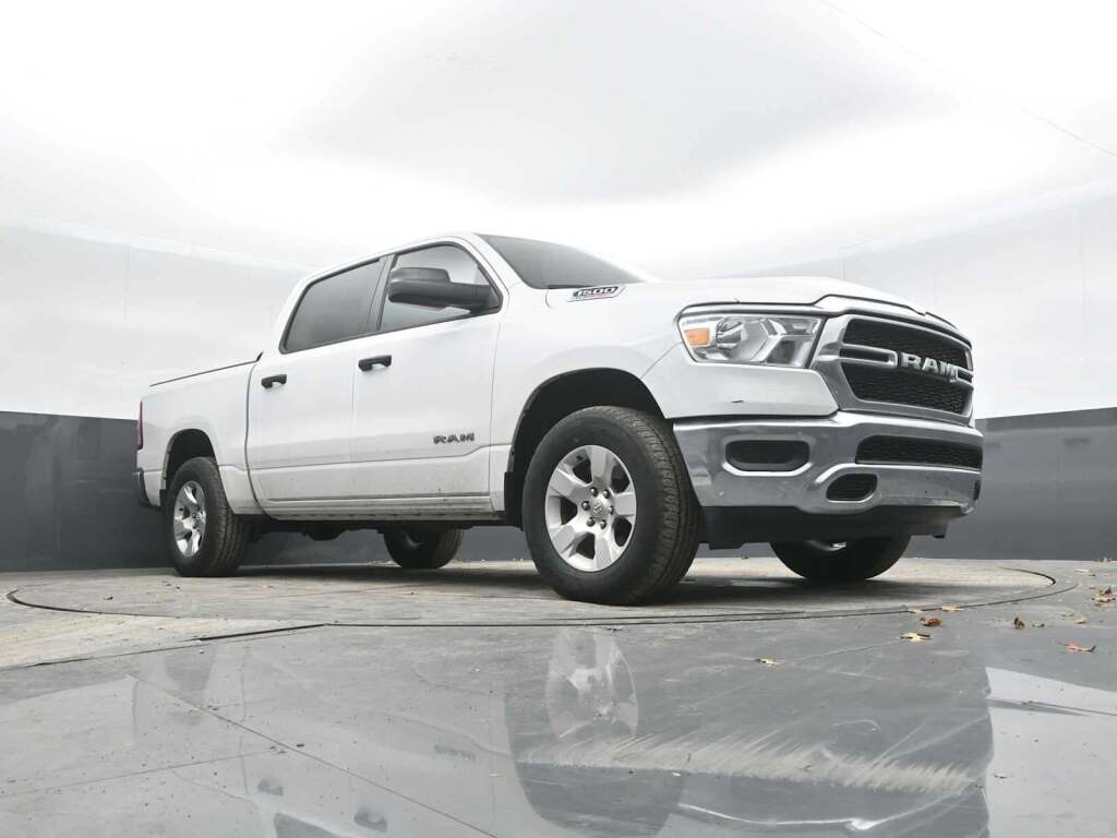 2023 Ram 1500 Big Horn Crew Cab 4x4 5'7" Box