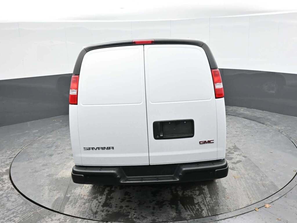 2025 GMC Savana Cargo RWD 2500 Regular Wheelbase Work Van