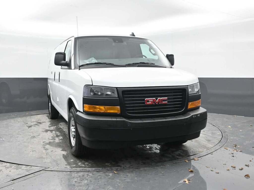 2025 GMC Savana Cargo RWD 2500 Regular Wheelbase Work Van