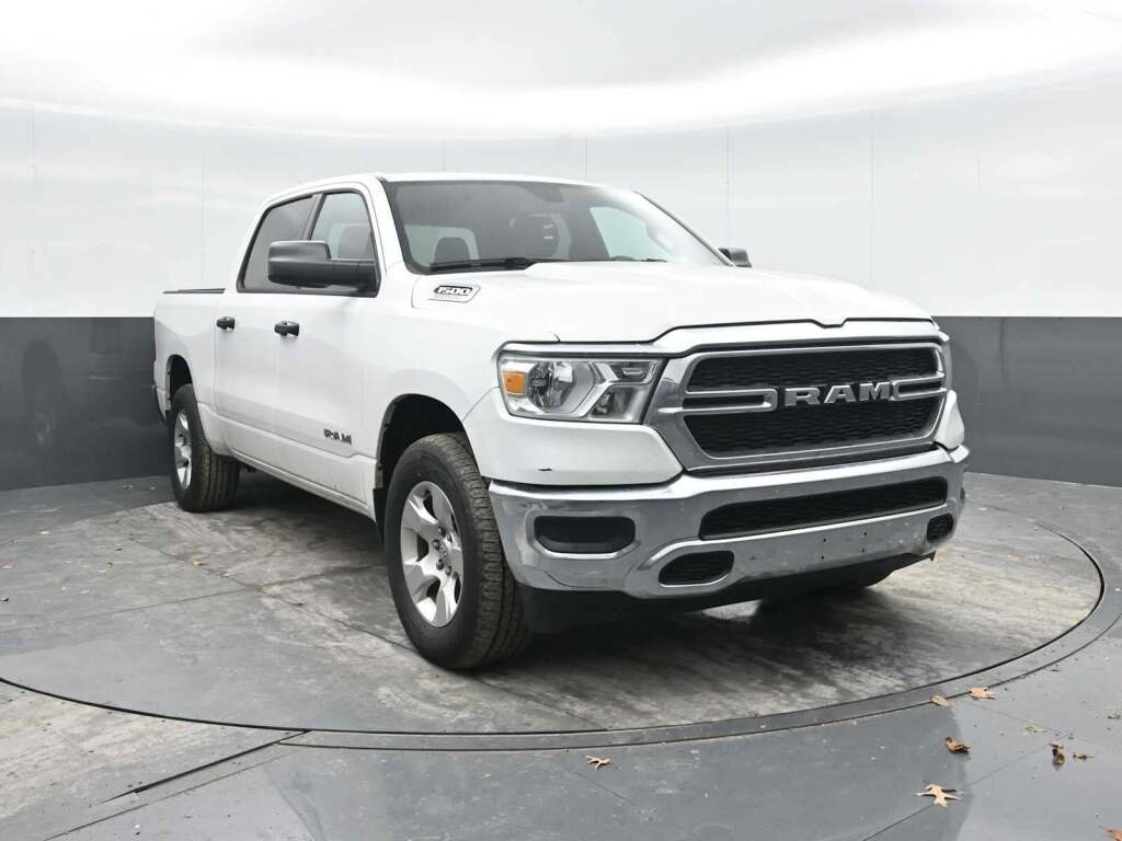 2023 Ram 1500 Big Horn Crew Cab 4x4 5'7" Box