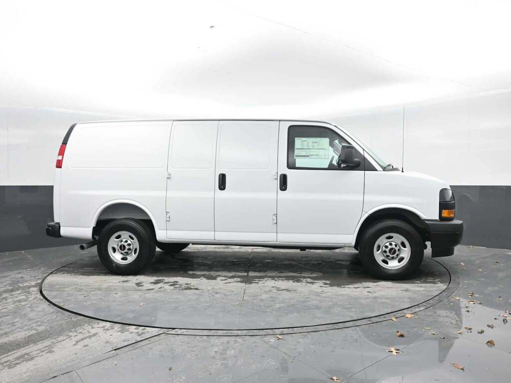 2025 GMC Savana Cargo RWD 2500 Regular Wheelbase Work Van