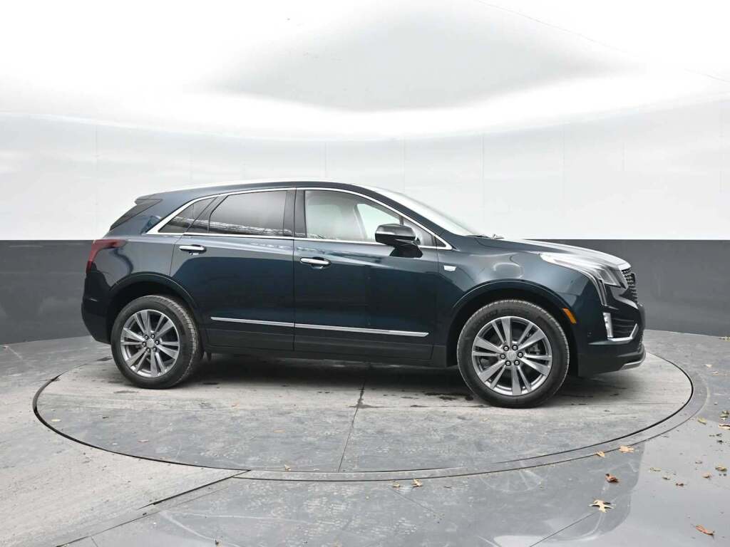 2026 Cadillac XT5 Premium Luxury AWD