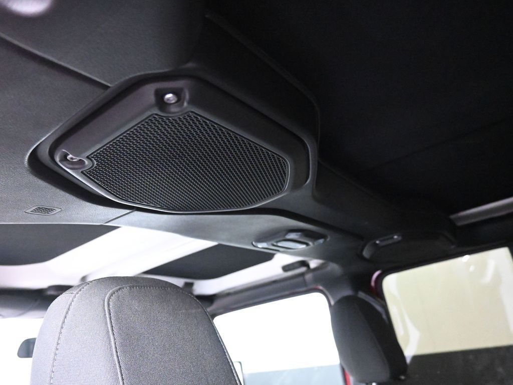 2021 Jeep Wrangler Unlimited Sahara 4x4