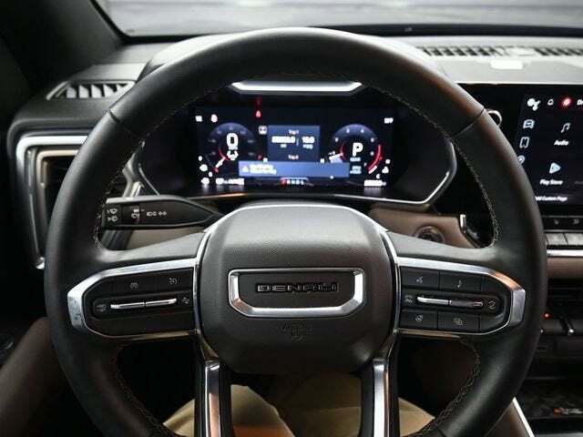 2023 GMC Canyon 4WD Crew Cab Short Box Denali