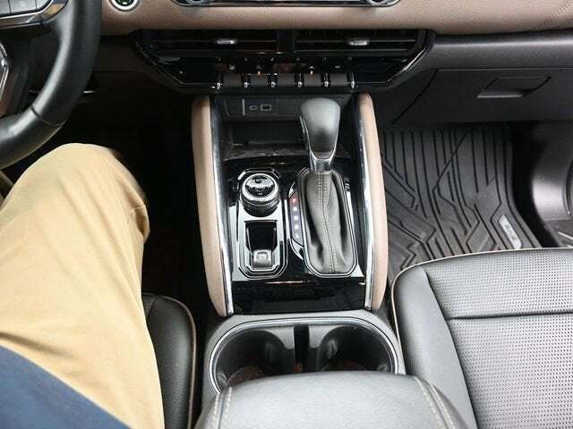 2023 GMC Canyon 4WD Crew Cab Short Box Denali