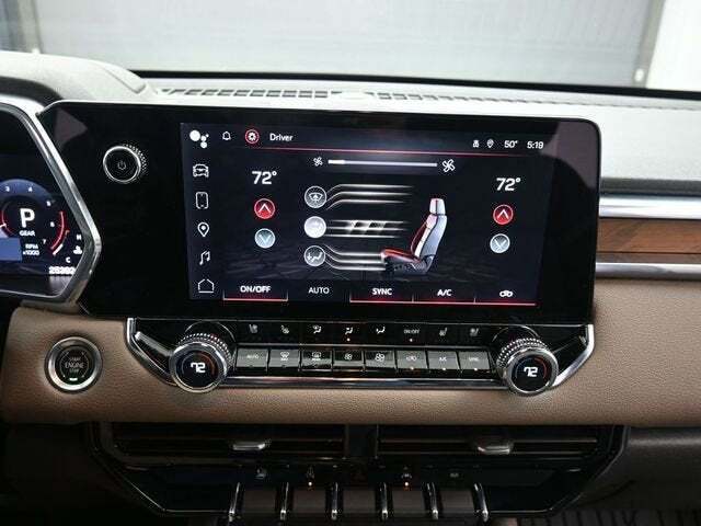 2023 GMC Canyon 4WD Crew Cab Short Box Denali