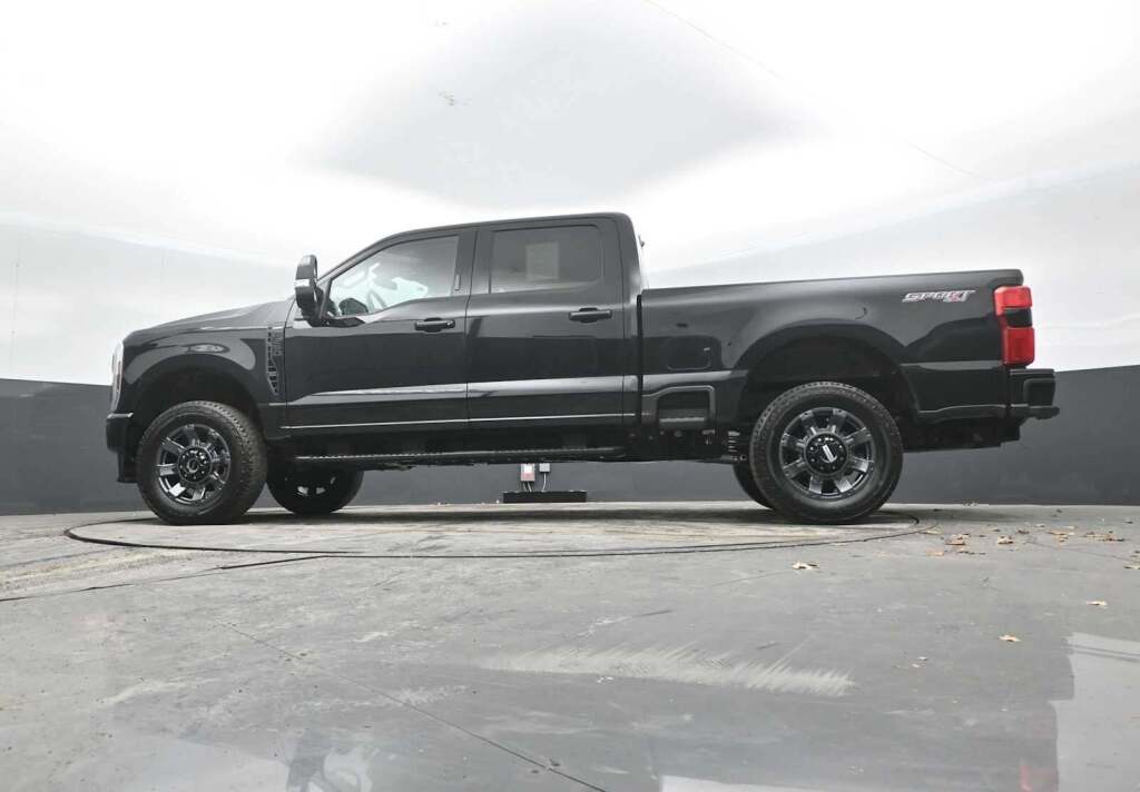 2024 Ford F-250 Super Duty LARIAT