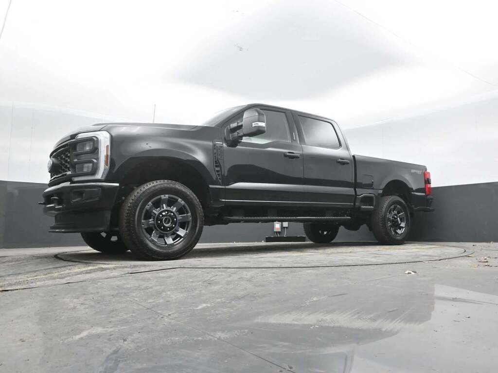 2024 Ford F-250 Super Duty LARIAT
