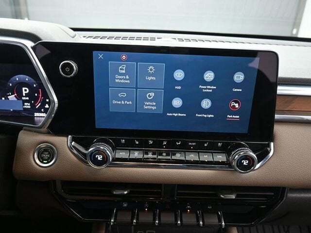 2023 GMC Canyon 4WD Crew Cab Short Box Denali