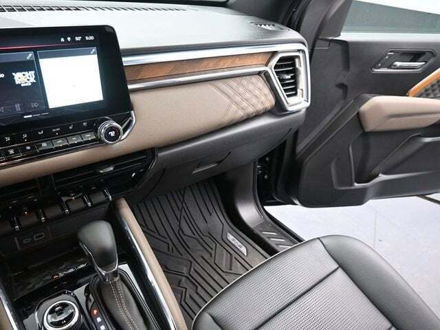 2023 GMC Canyon 4WD Crew Cab Short Box Denali