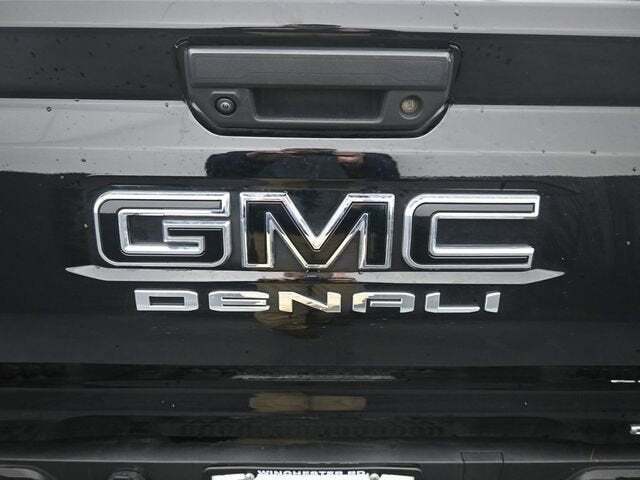 2023 GMC Canyon 4WD Crew Cab Short Box Denali
