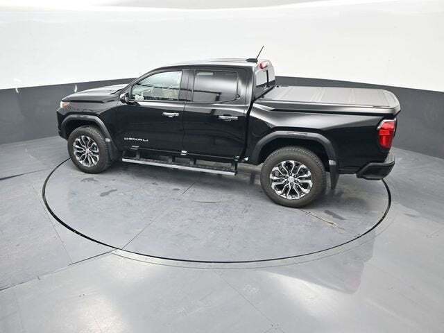 2023 GMC Canyon 4WD Crew Cab Short Box Denali