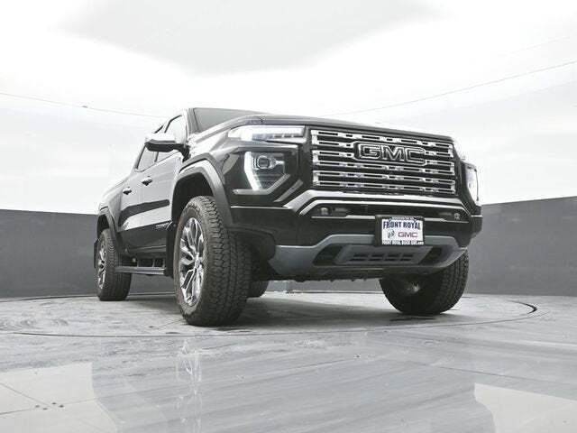 2023 GMC Canyon 4WD Crew Cab Short Box Denali