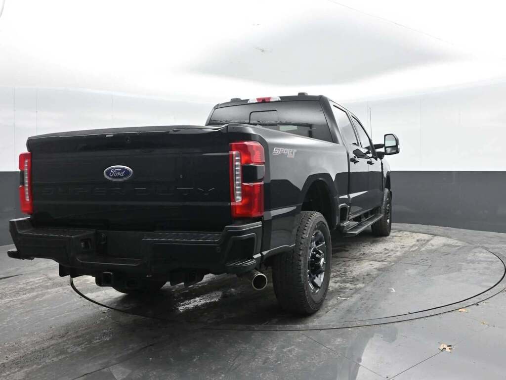 2024 Ford F-250 Super Duty LARIAT