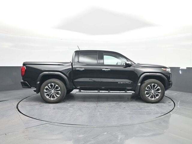2023 GMC Canyon 4WD Crew Cab Short Box Denali