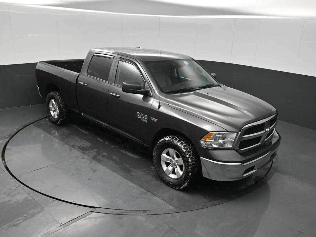2021 Ram 1500 Classic SLT Crew Cab 4x4 6'4" Box