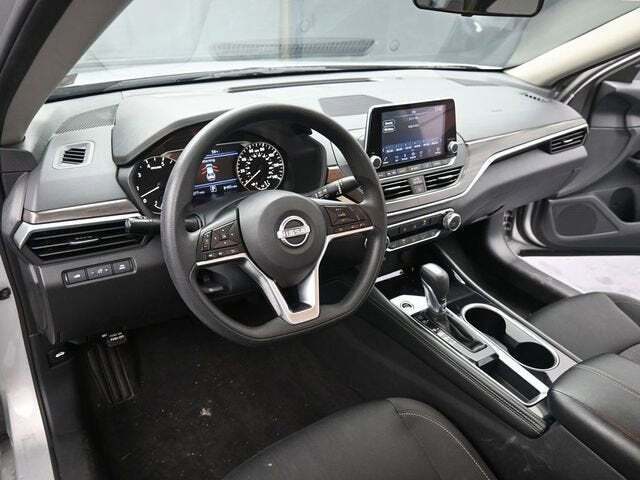 2023 Nissan Altima SV FWD