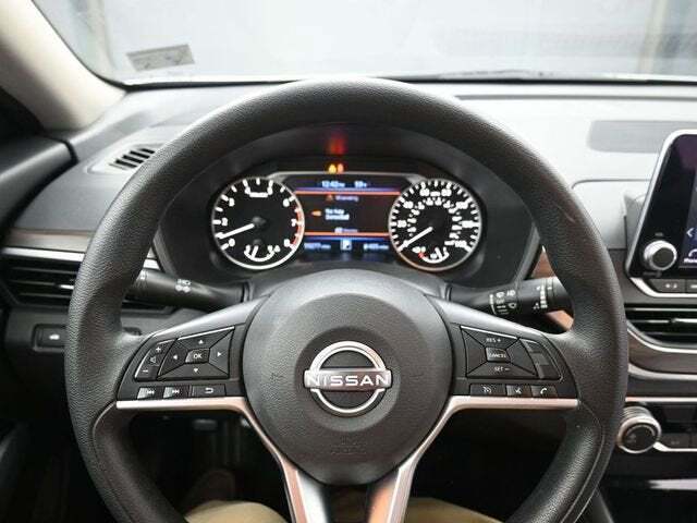 2023 Nissan Altima SV FWD