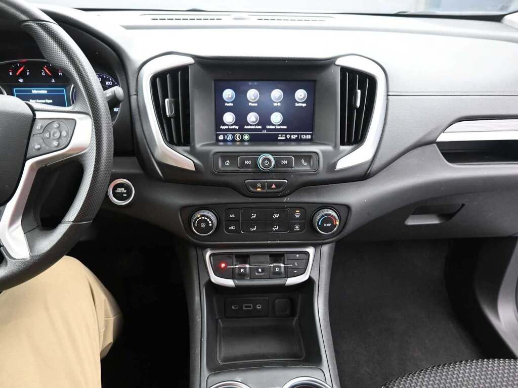 2024 GMC Terrain AWD SLE