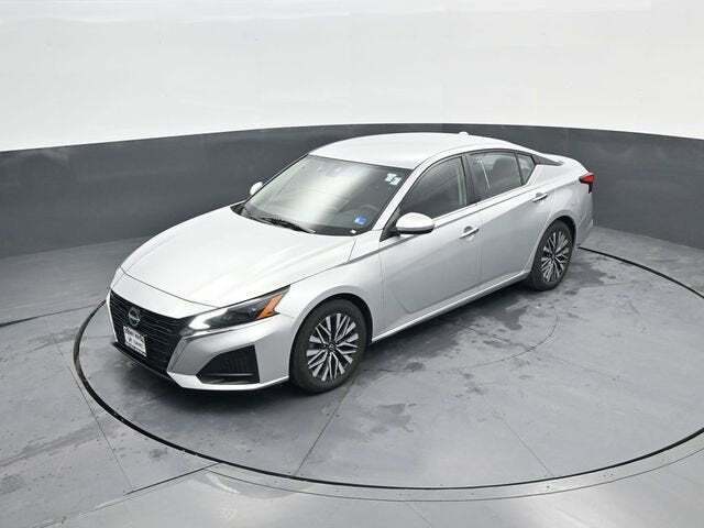 2023 Nissan Altima SV FWD