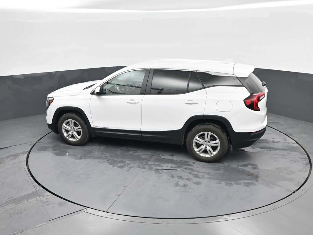 2024 GMC Terrain AWD SLE