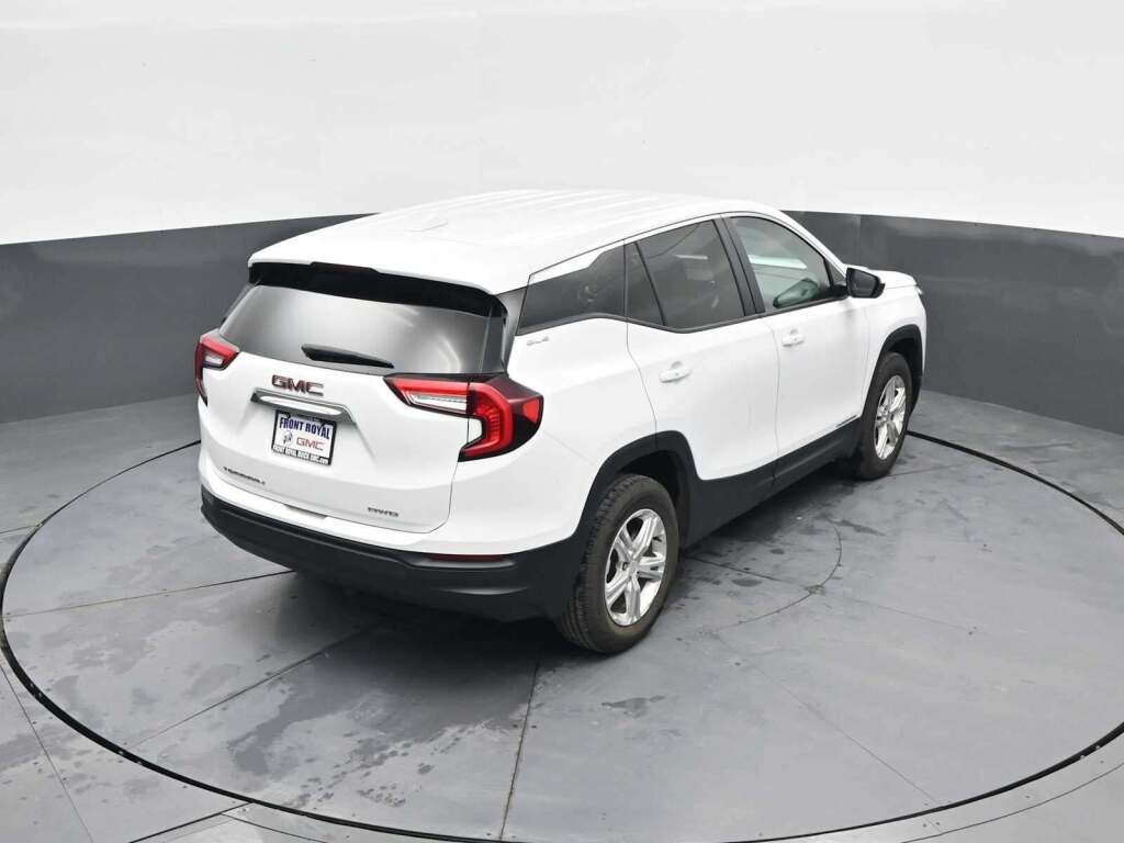 2024 GMC Terrain AWD SLE