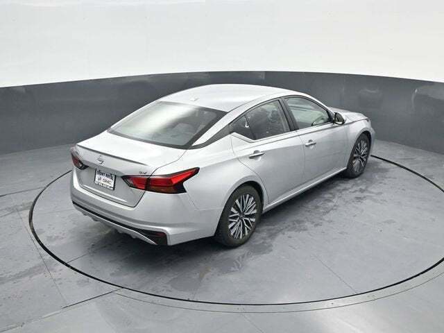 2023 Nissan Altima SV FWD
