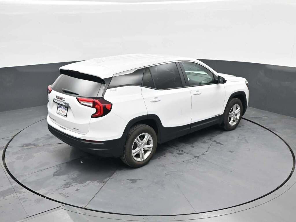 2024 GMC Terrain AWD SLE