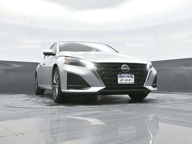 2023 Nissan Altima SV FWD