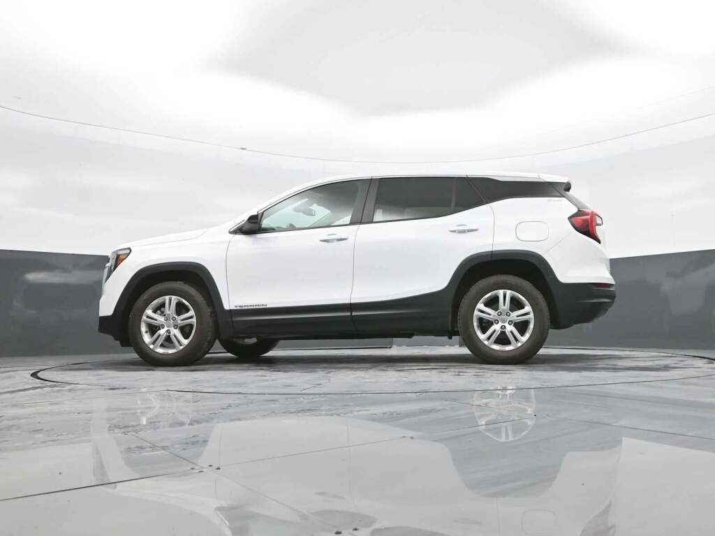 2024 GMC Terrain AWD SLE