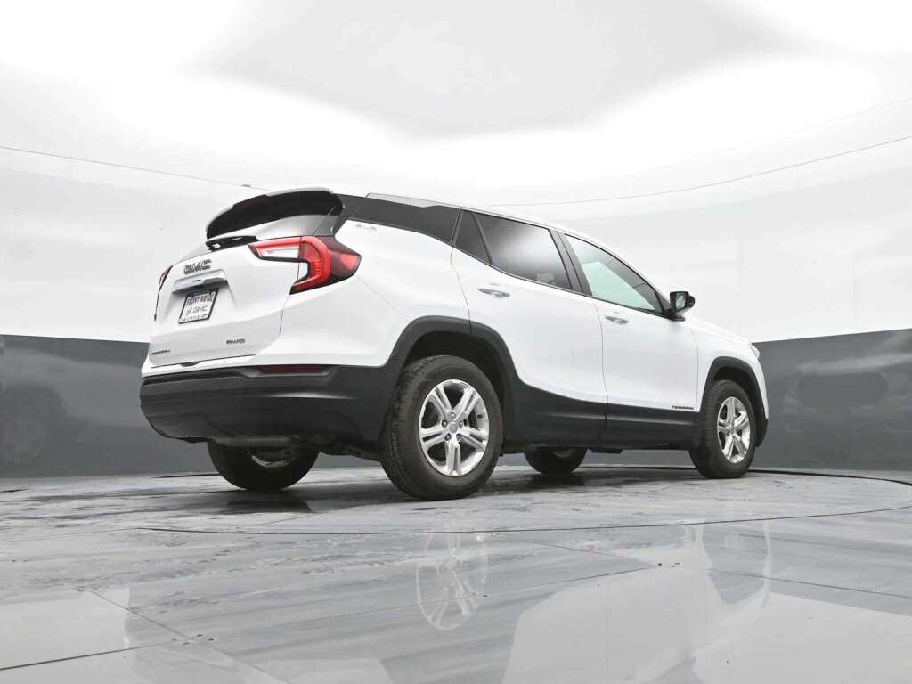 2024 GMC Terrain AWD SLE