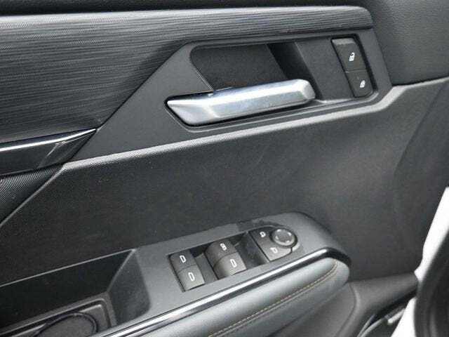 2025 GMC Acadia AWD AT4