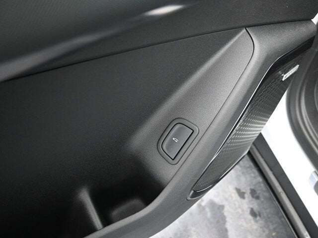 2025 GMC Acadia AWD AT4