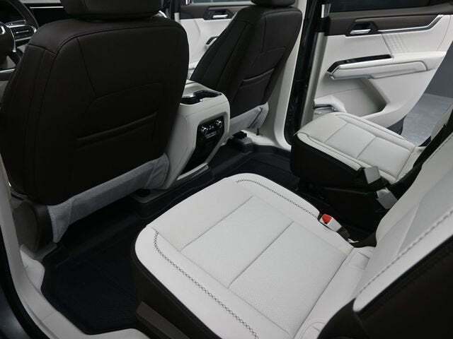 2026 GMC Acadia Denali AWD