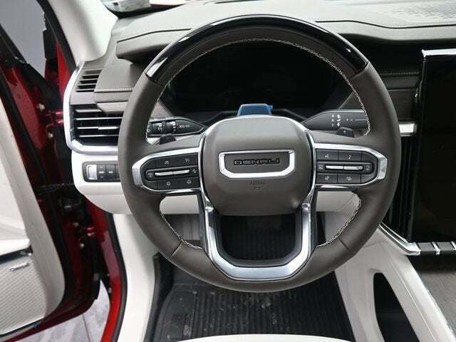 2026 GMC Acadia Denali AWD