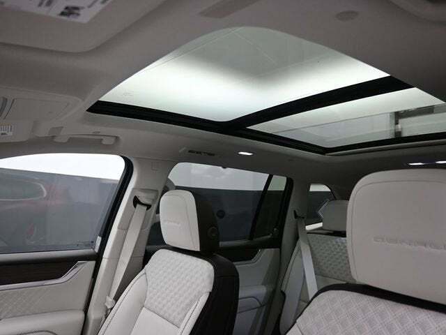 2026 GMC Acadia Denali AWD