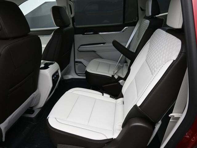 2026 GMC Acadia Denali AWD