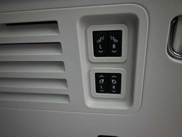 2026 GMC Acadia Denali AWD