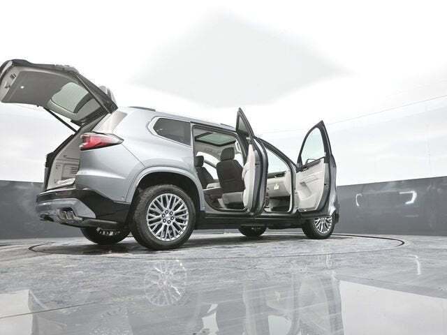 2026 GMC Acadia Denali AWD