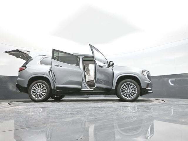 2026 GMC Acadia Denali AWD