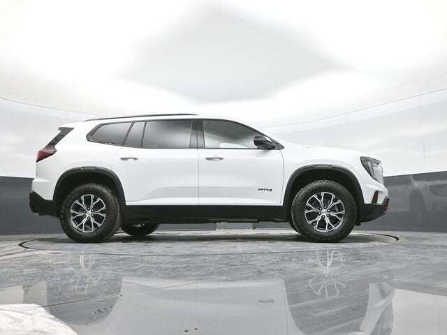 2025 GMC Acadia AWD AT4
