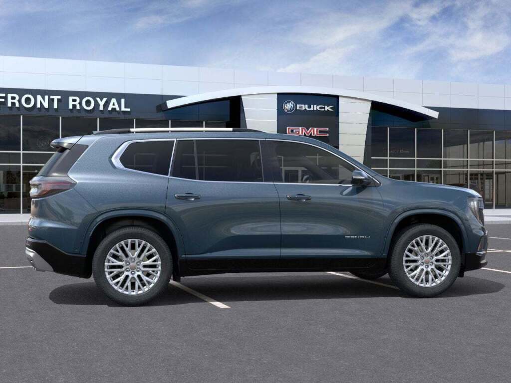 2026 GMC Acadia Denali AWD