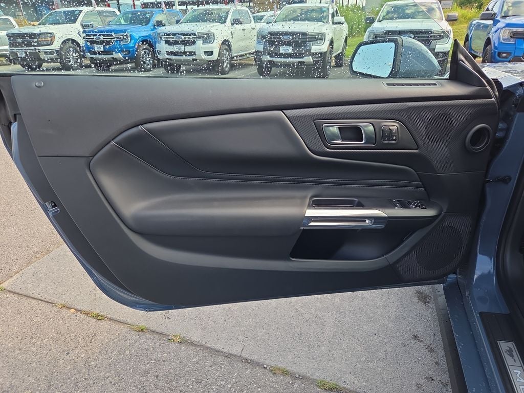 2025 Ford Mustang GT Premium Fastback