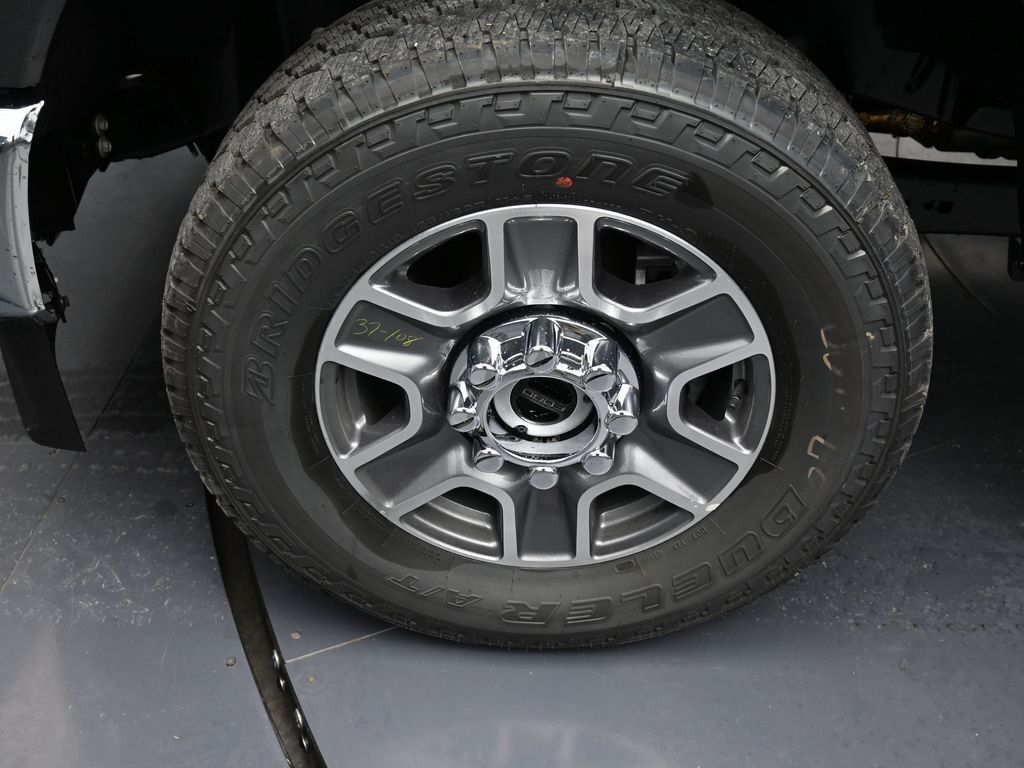 2025 Ford F-350 Super Duty XLT