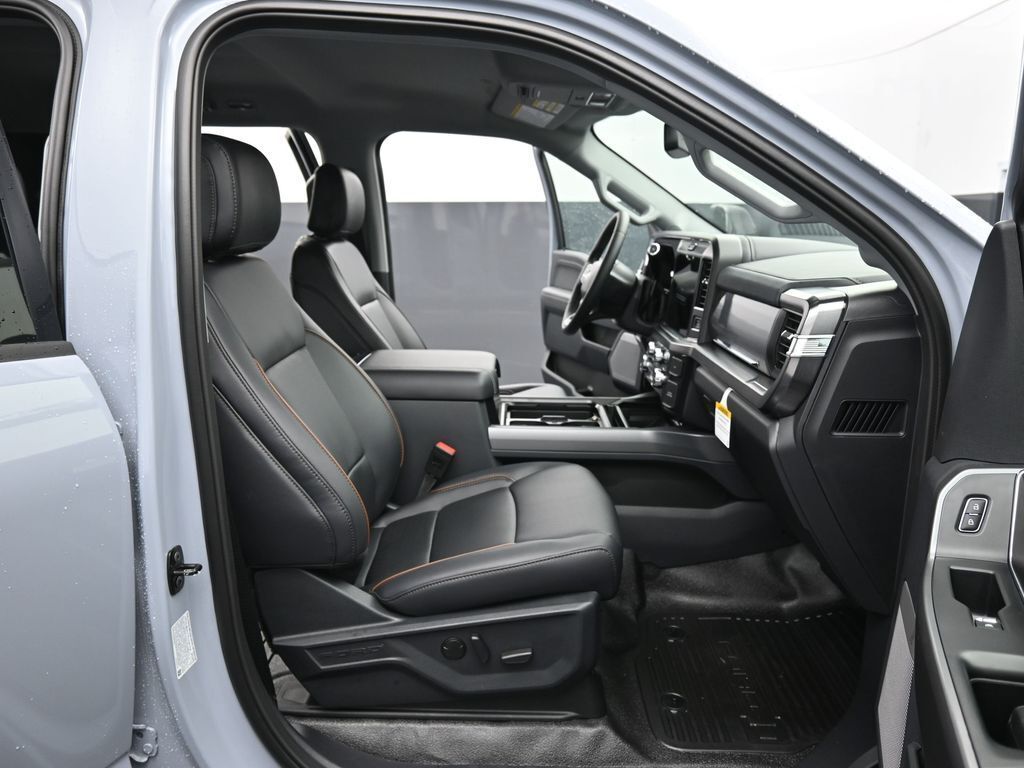 2026 Ford F-350 Super Duty LARIAT