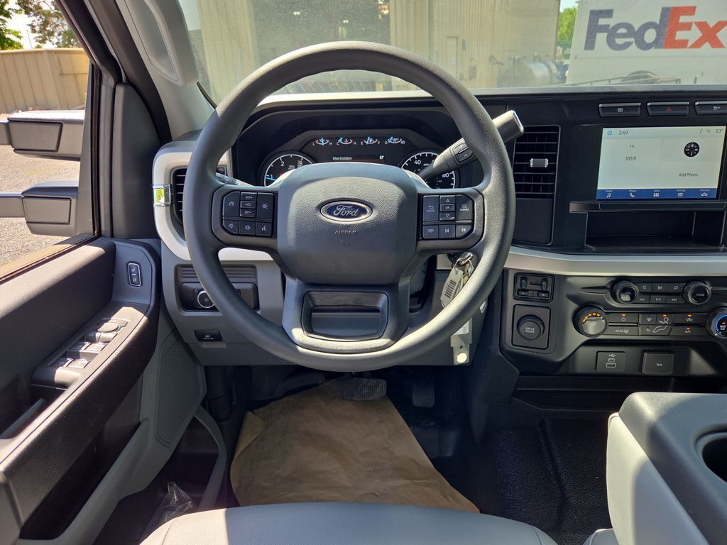 2024 Ford F-350 Chassis XL