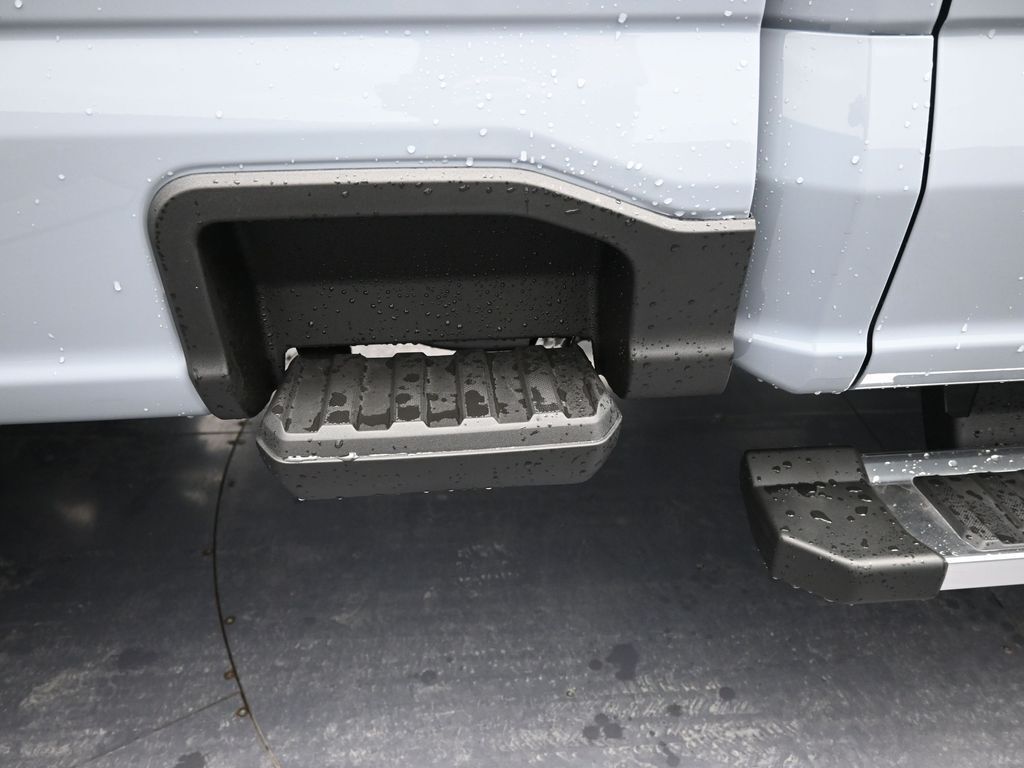 2026 Ford F-350 Super Duty LARIAT